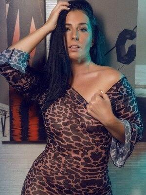Marie Symone