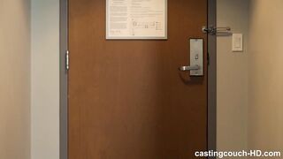 Solana a fiatal fekete csajszi a castingon járt
