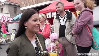 Barátnők leszívatva és bekúrva