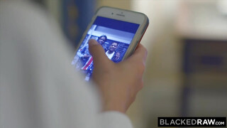 BlackedRaw - Sydney Cole és a barna bájdorong