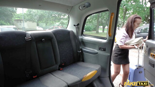 Fake Taxi  - Hatalmas keblű fiatal spiné megbaszva