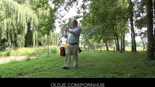 Oldje - Vén pasi bassza a tini csajszit