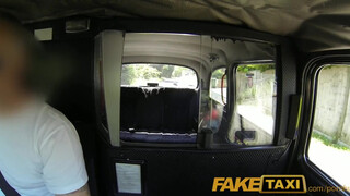 FakeTaxi - Rio Lee a hatalmas tőgyes barna nőci
