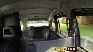 FakeTaxi - Dögös lengyel csajszi megrakva