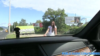 PublicAgent - Vanessa a bombázó stoppos csajszi