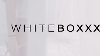 WHITEBOXXX - cuki vörös csaj beleül a nagy faszba