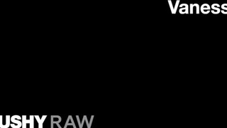 TUSHYRAW - Vanessa várja a análjába a pélót