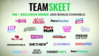 TeamSkeet - cuki pici nerdy picsa casting forgatás videója
