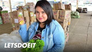 Duci spanyol milf muffja mélyen megkefélve xiomarától