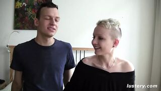 Szeretik felvenni magukat dugni - házi amatőr klip