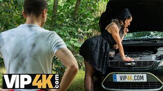 Texas Patti vadul élvezi a méretes dákót az erdőben