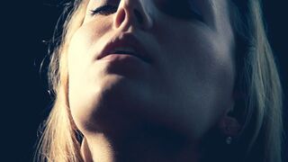 Mango A, Talia Mint és Katya Clover forró leszbi játszmája