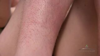 Skyler szőrös testét imádja – forró tini peckezés