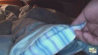 Ritka kincs: kettő ázsiai picsa vad szopós hármasa