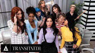 Forró transzi főnök Jade Venus és Jane Wilde basznak az irodai csapat szeme láttára