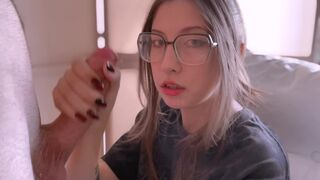 A lusta gamer tini cidázza a fazsat és mellkasába vesz duggást