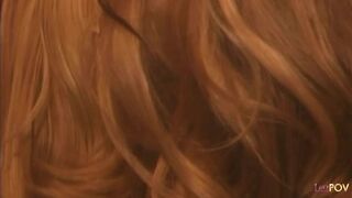 A főnökasszony megmutatja beosztottjának a helyét egy hardcore leszbi orgiaorgia orgiában