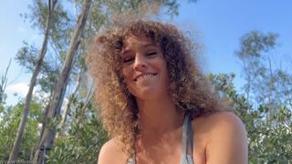 Amit a másik oldalamon nem posztolhatok