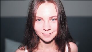 Ellenállhatatlan a nevelő testvérem új fehérneműje - vad lovaglás és arcra élvezés