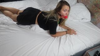 Pénz vagy segg? az amatőr tini inkább segggel fizet és beleélvezést kap