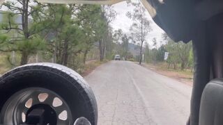 Adrenalinlöket után vad leszbi baszás a szabadban