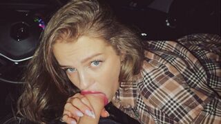 Házas kurva kockázatosan cumizza le a taxist