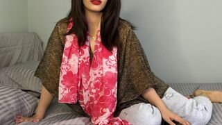 Dögös arab milf alaposan megbassza a hatalmas seggét