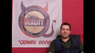 Világos Szőke MILF lenyűgöző mélytorok cumizása a valóságshow teljes filmjében